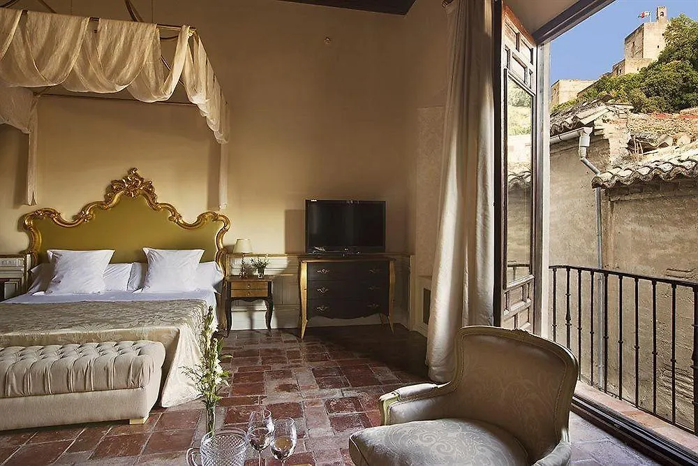 Hotel Casa 1800 Granada 3*,